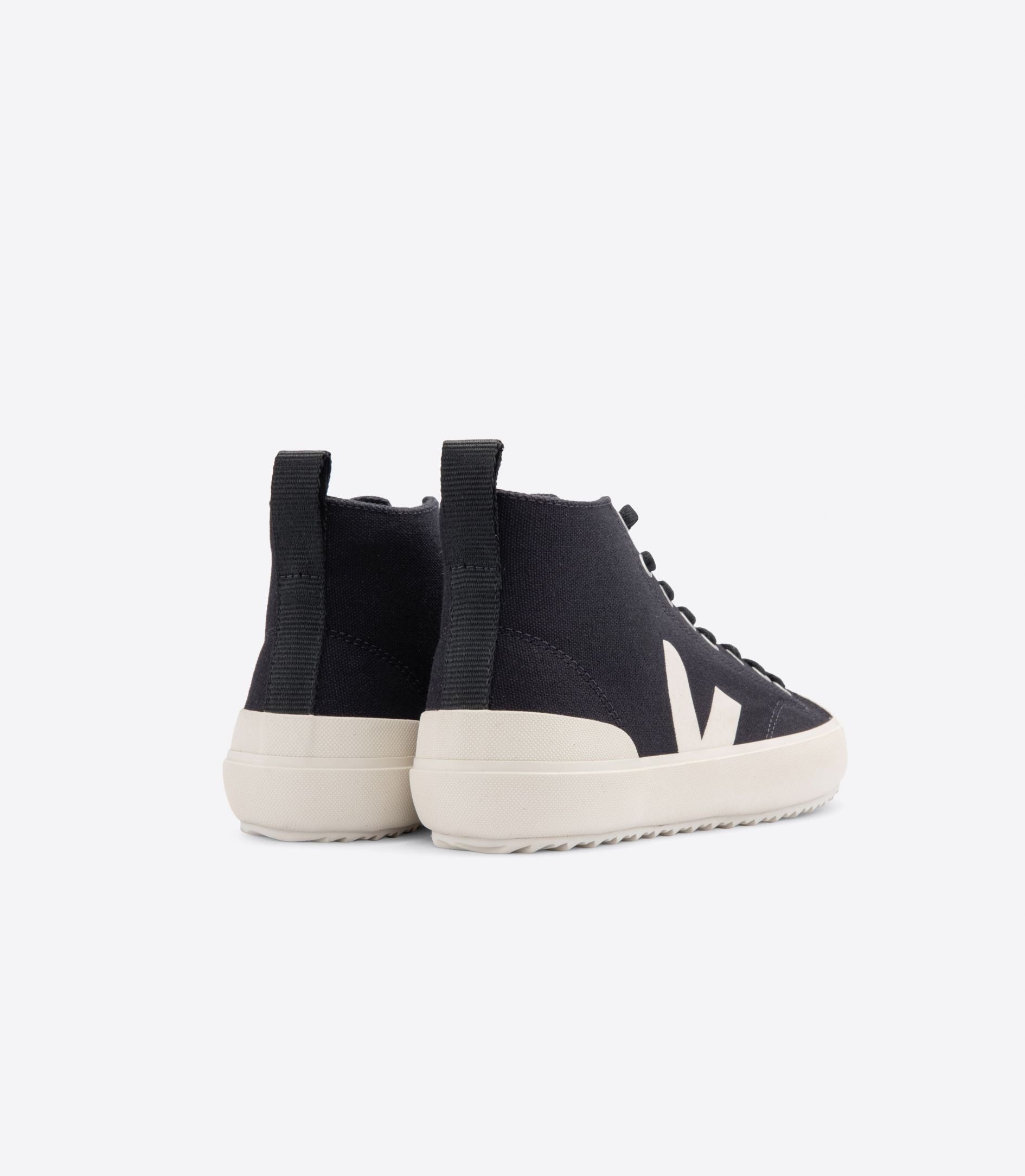 VEJA | NOVA HT CANVAS BLACK PIERRE