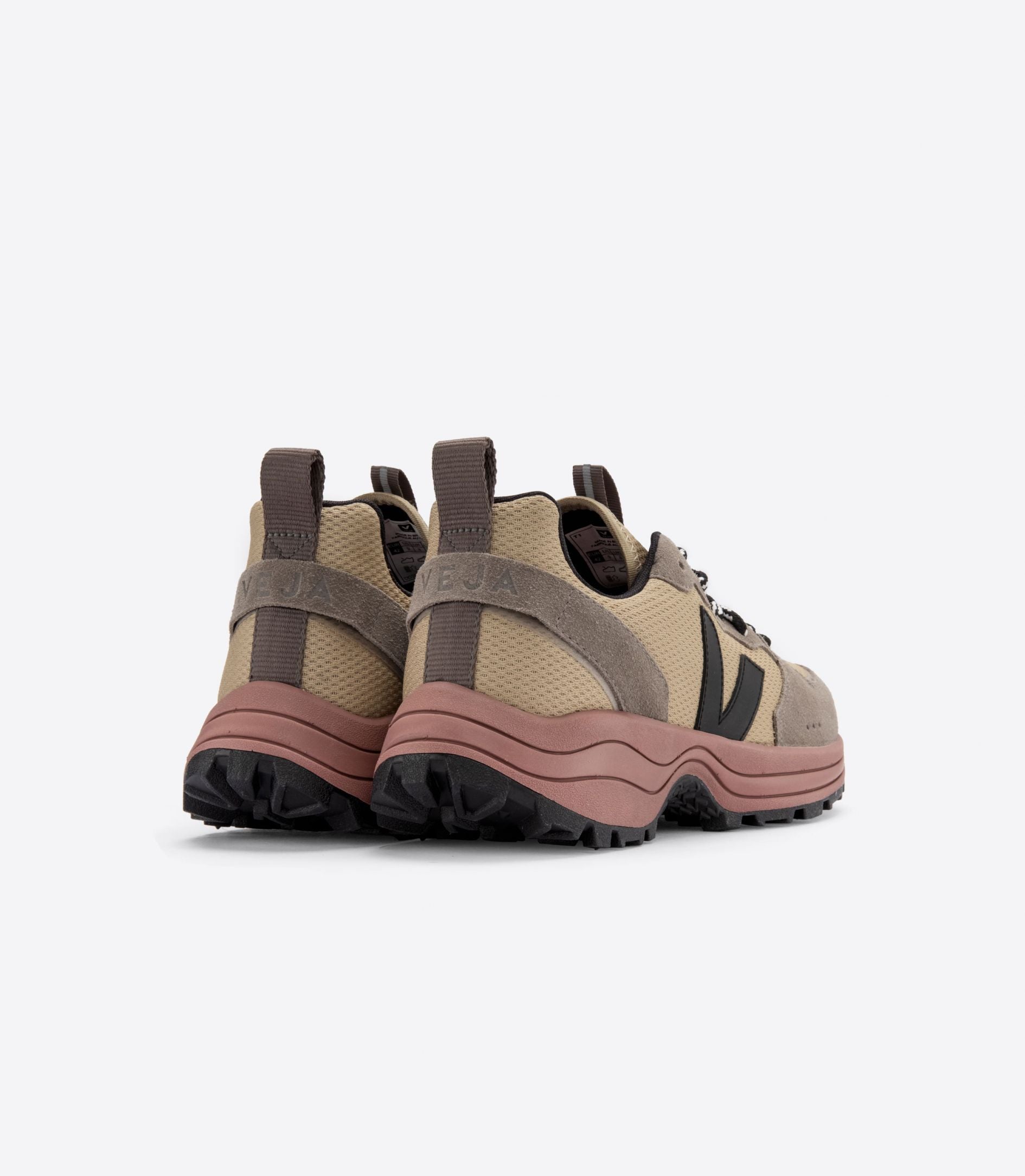 VEJA | VENTURI ALVEOMESH DUNE BLACK