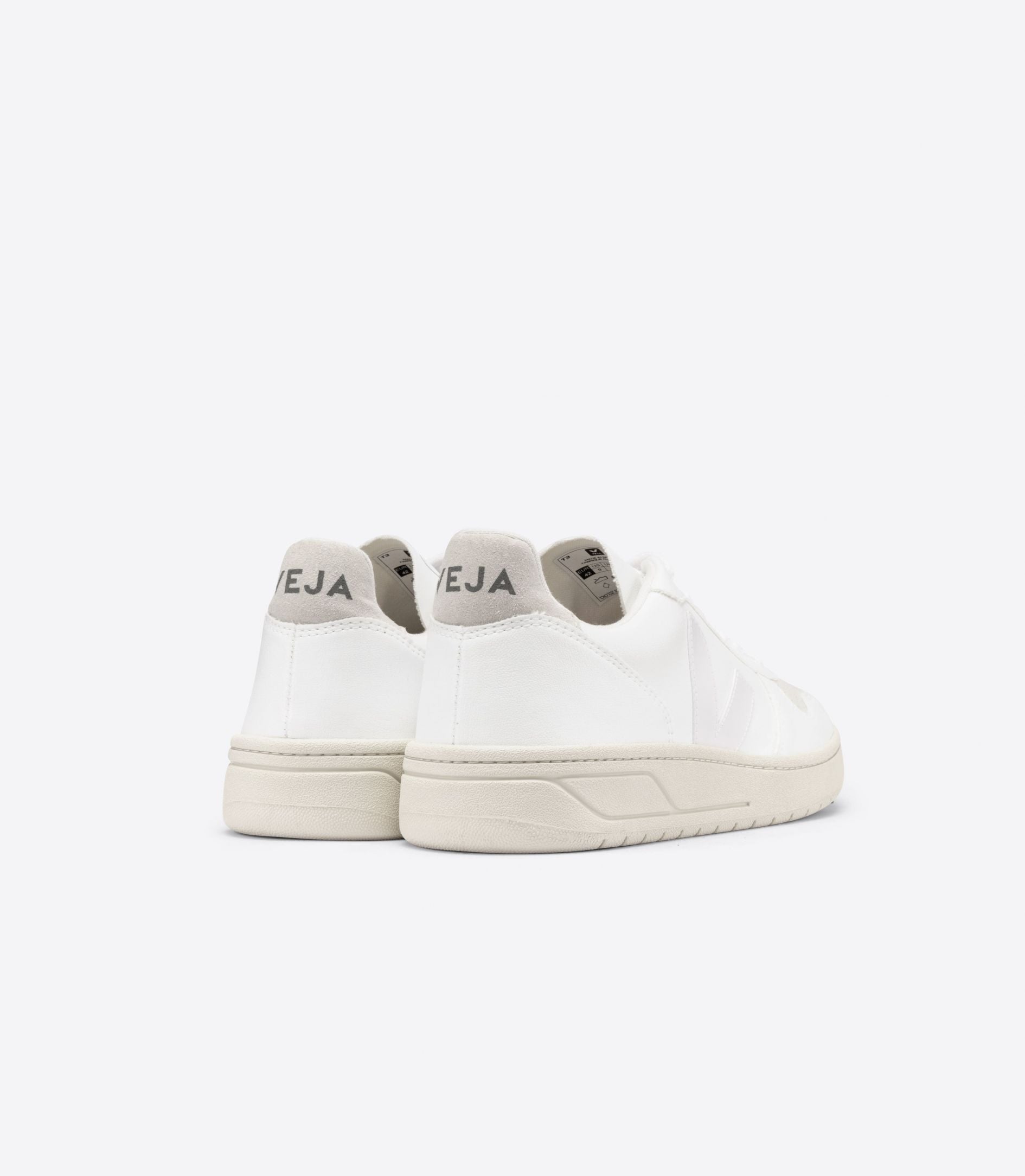 VEJA | V-10 CWL FULL-WHITE_NATURAL