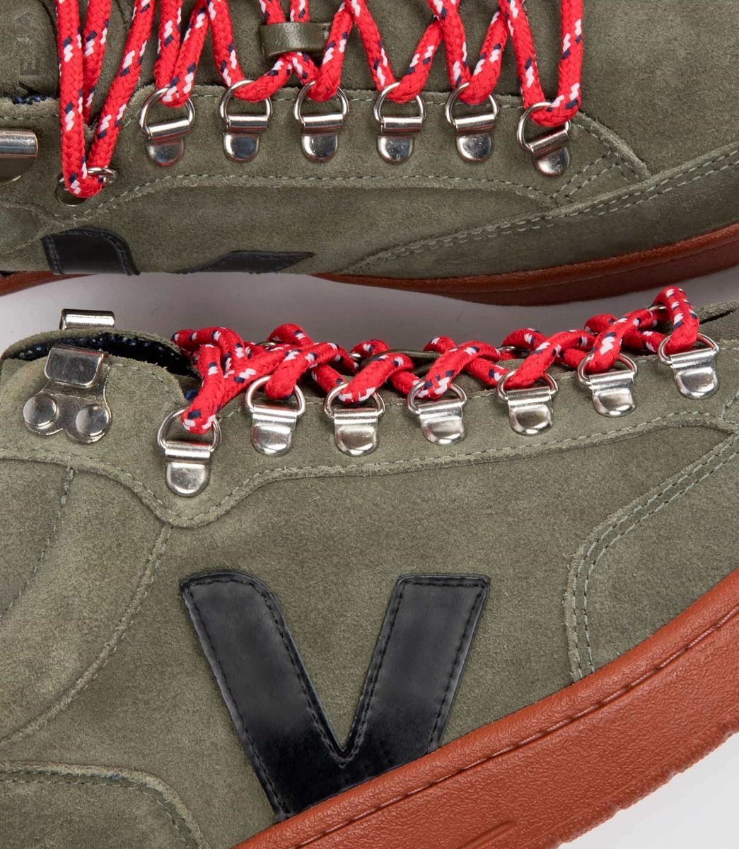 VEJA | RORAIMA SUEDE OLIVE BLACK RUST SOLE
