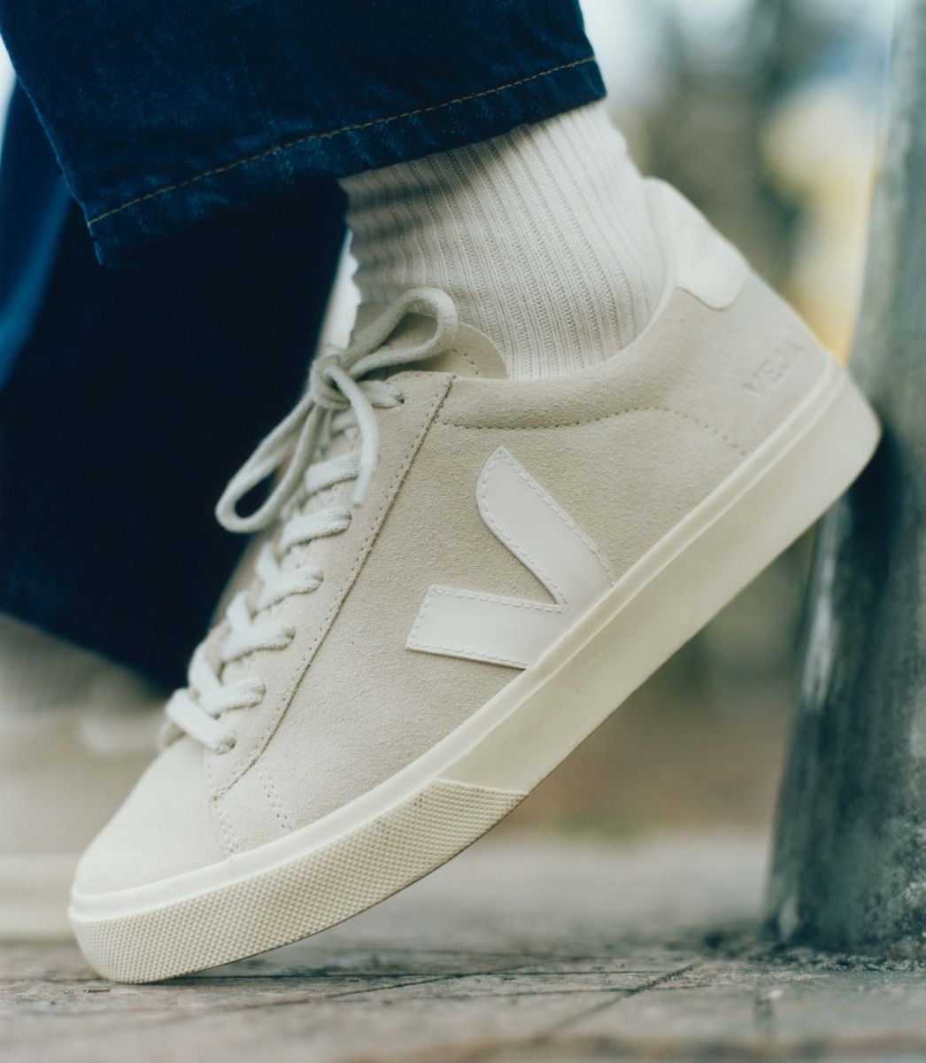 VEJA | CAMPO SUEDE NATURAL WHITE