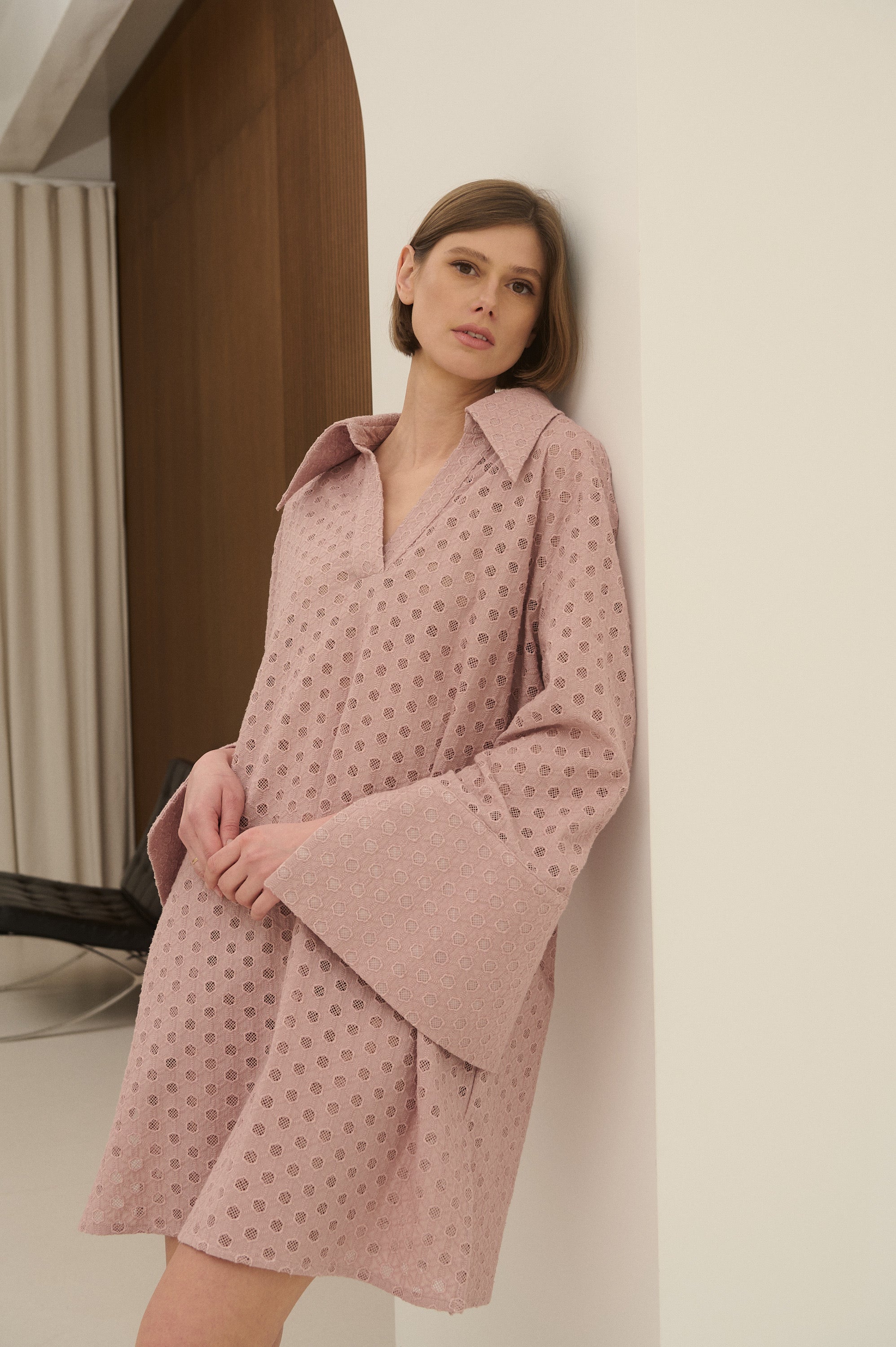 MADRESS | Raštuota mini suknelė