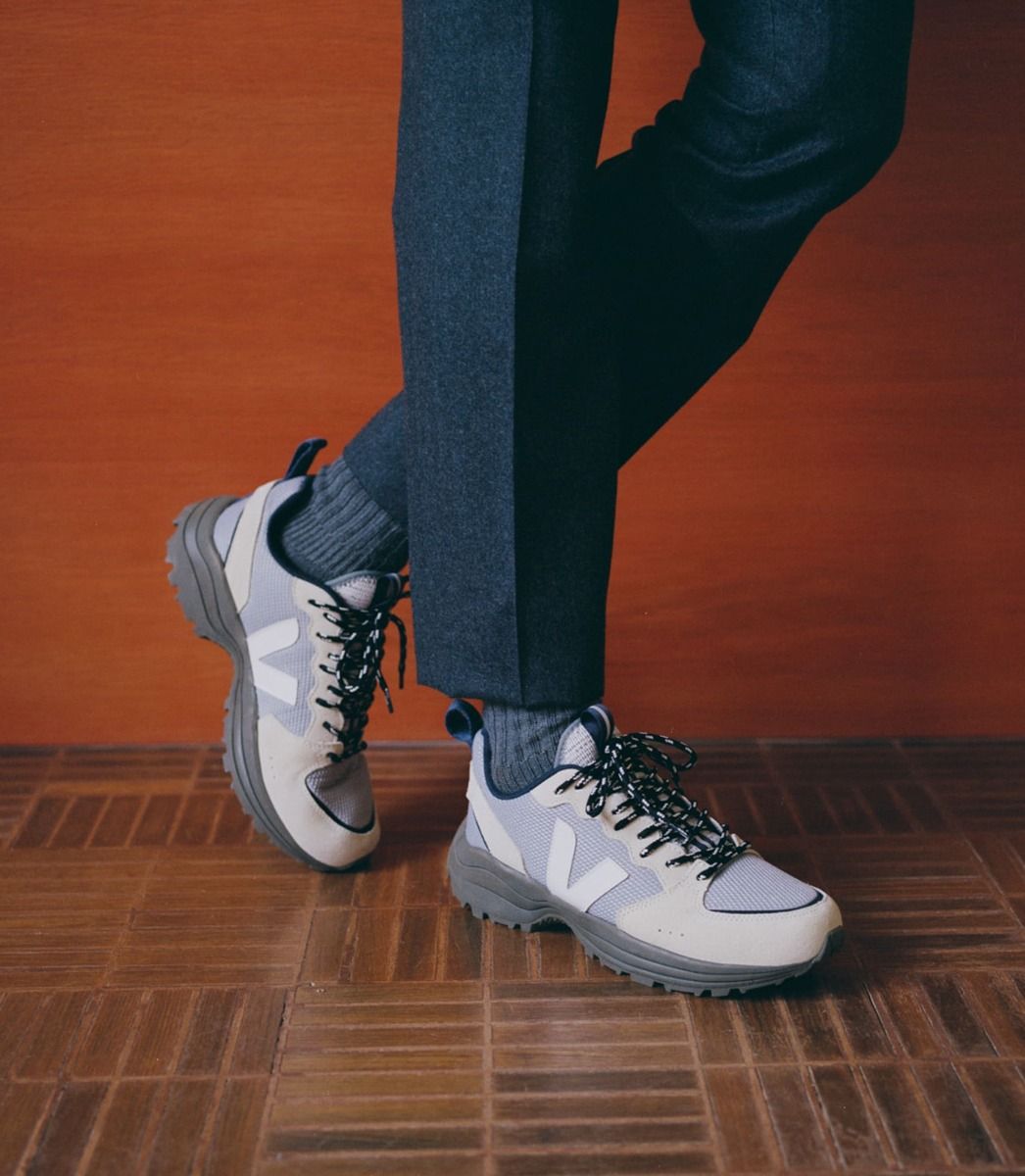 VEJA | VENTURI B-MESH SILVER WHITE KAKI SOLE