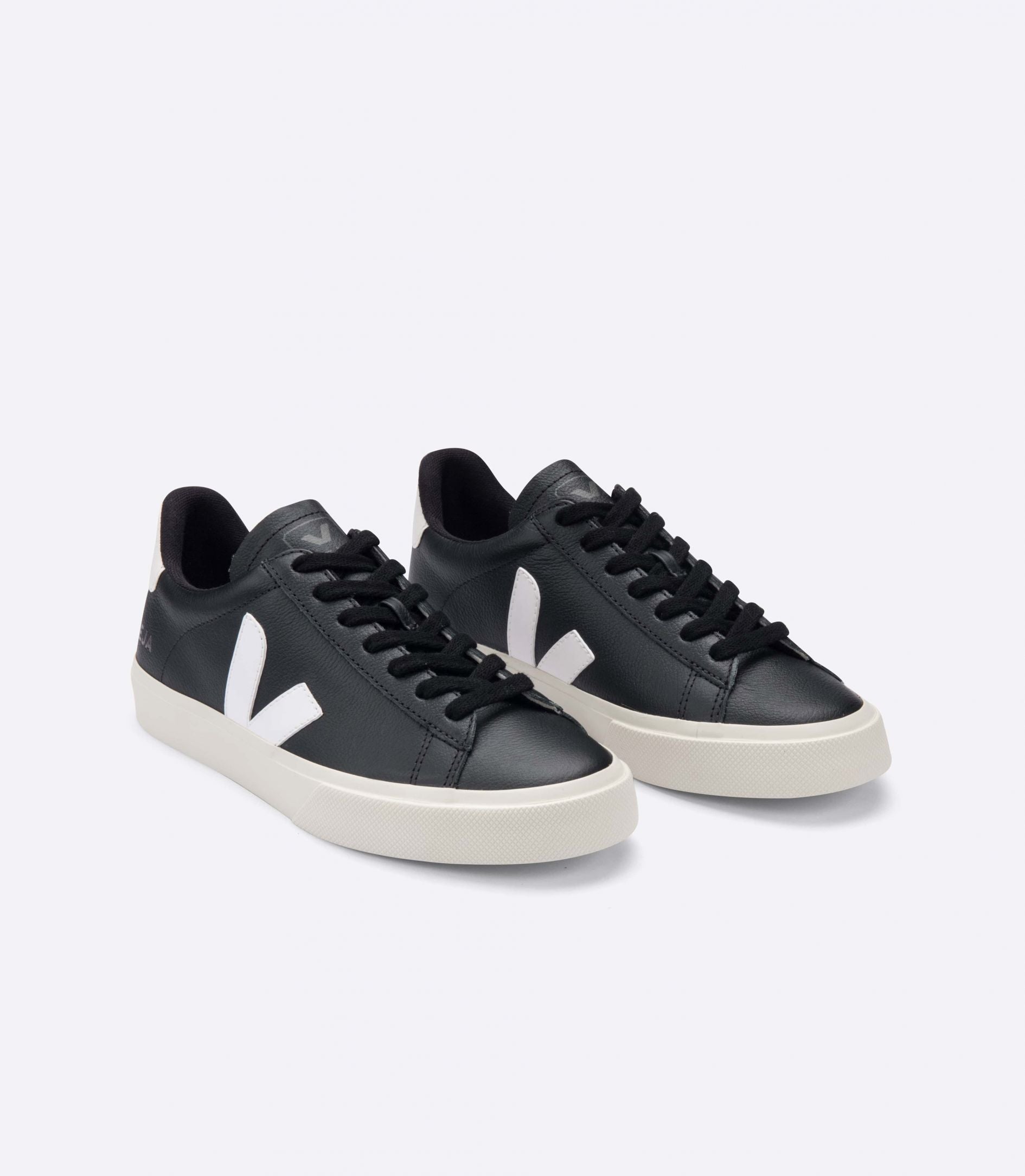 VEJA | CAMPO CHROMEFREE BLACK WHITE