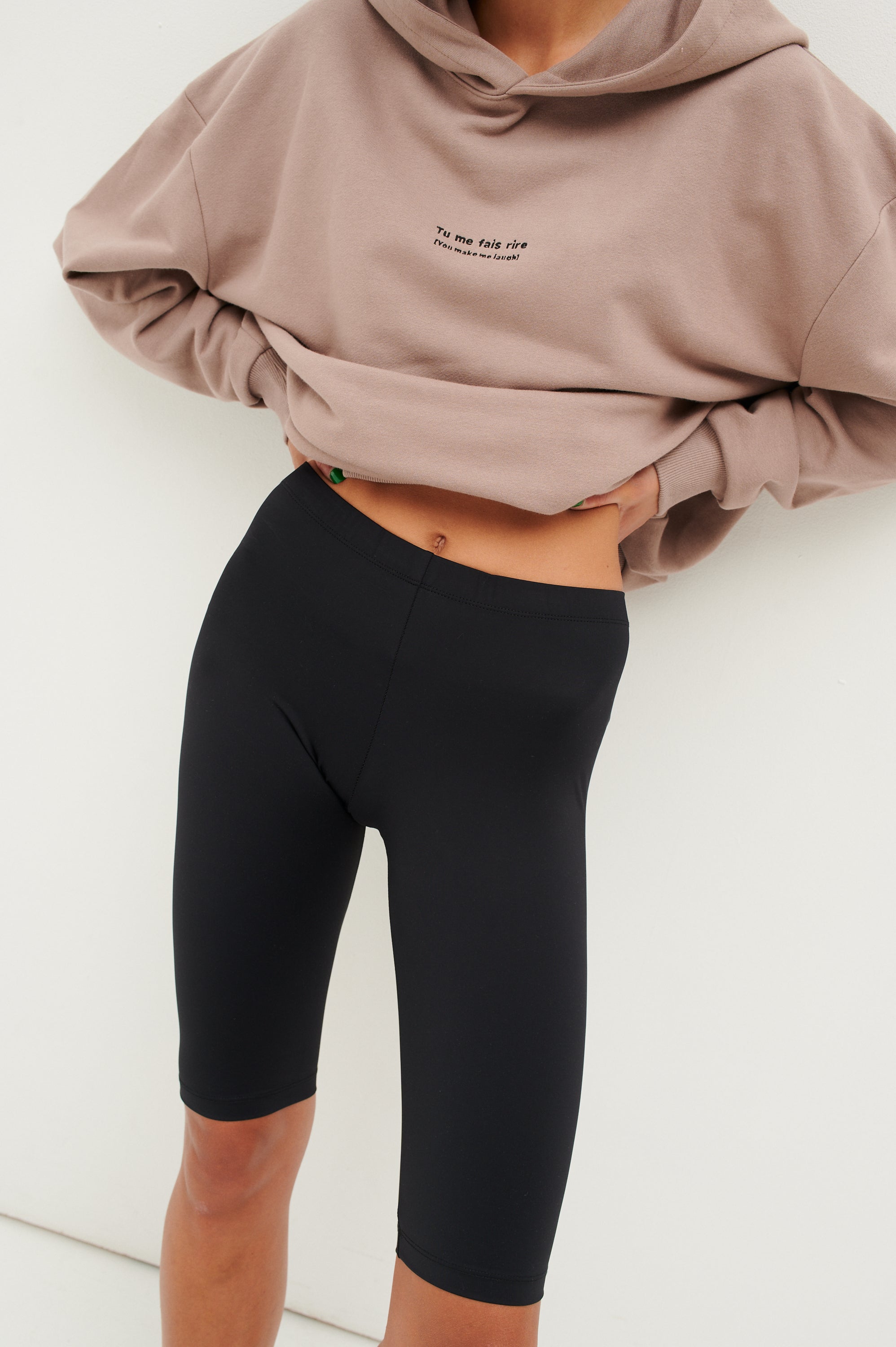 Le SLAP | FRENCH SERIES LAUGH CHOCOLATE OVERSIZE HOODIE
