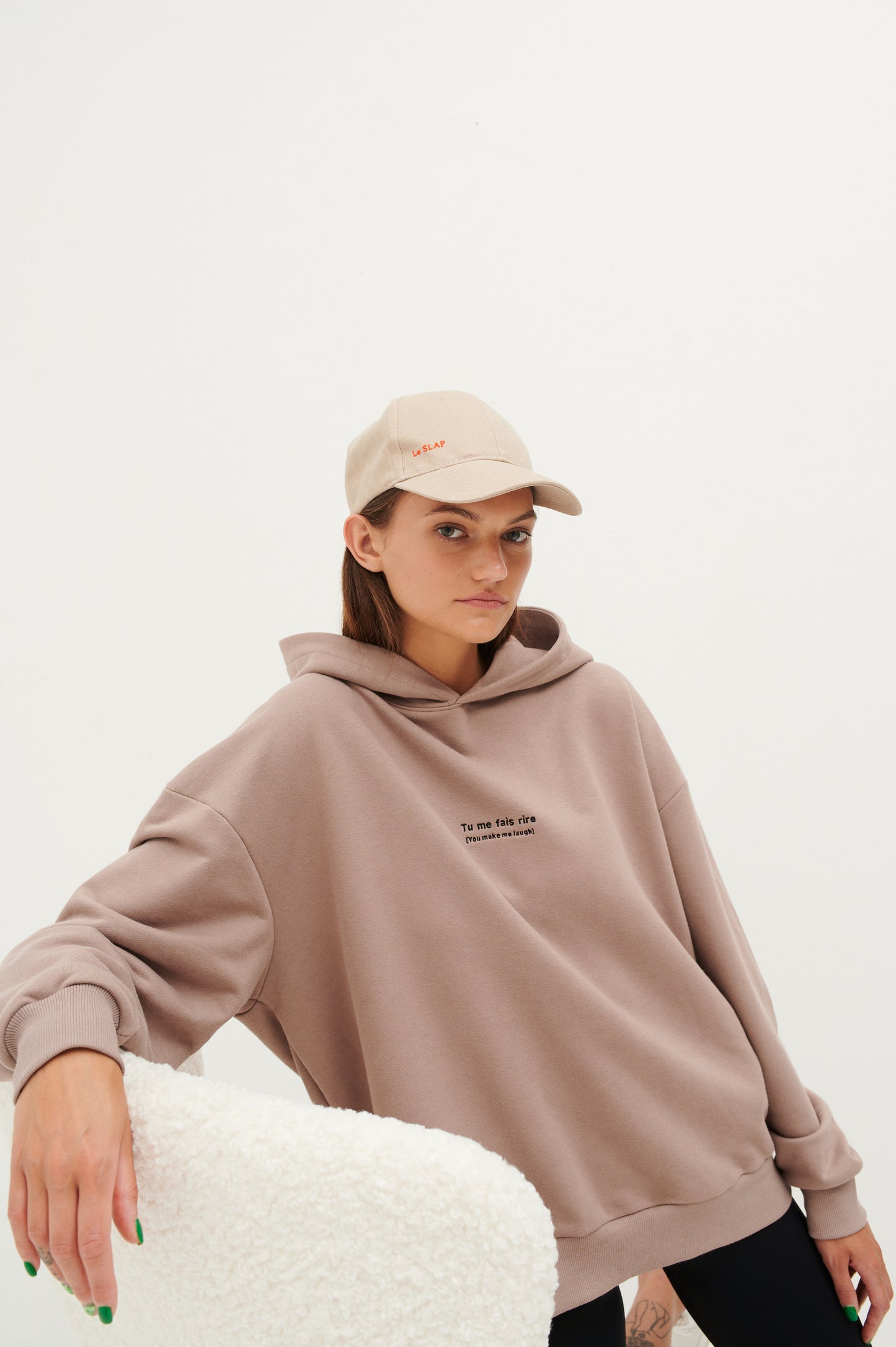 Le SLAP | FRENCH SERIES LAUGH CHOCOLATE OVERSIZE HOODIE