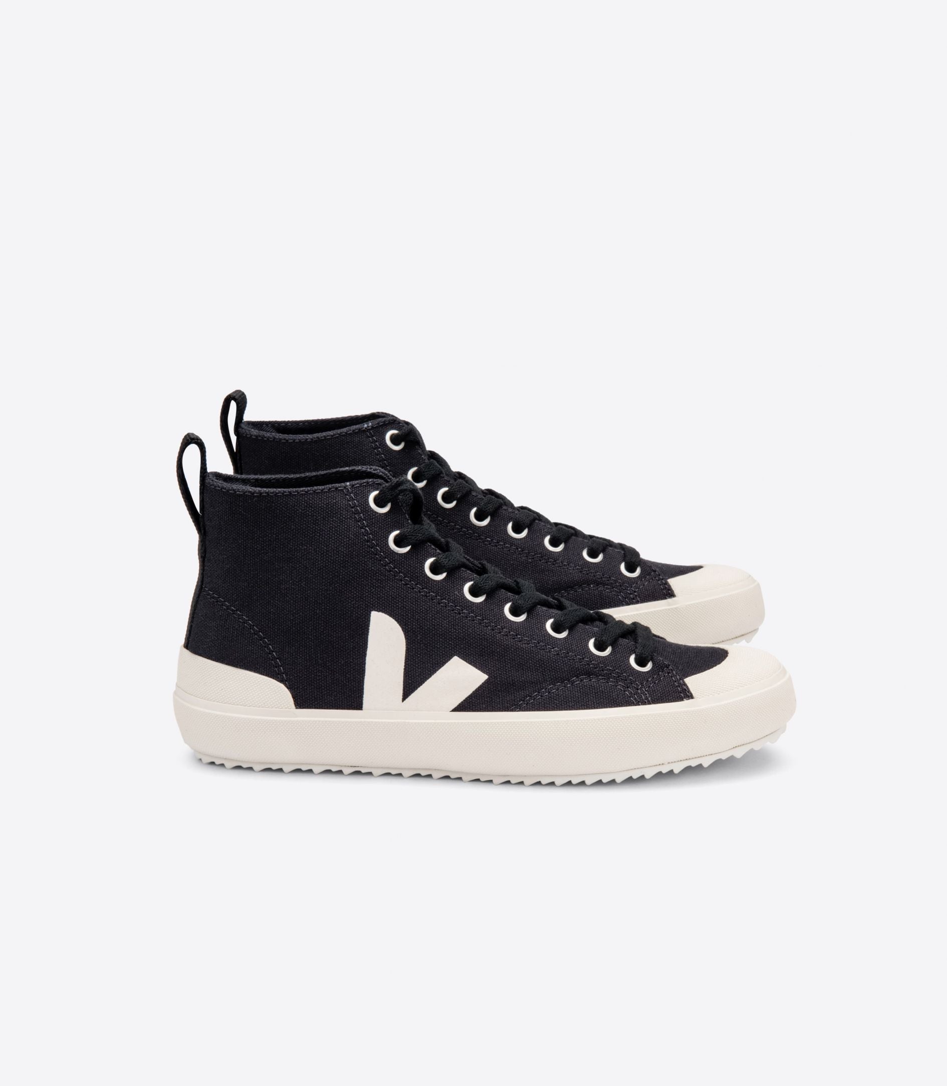 VEJA | NOVA HT CANVAS BLACK PIERRE