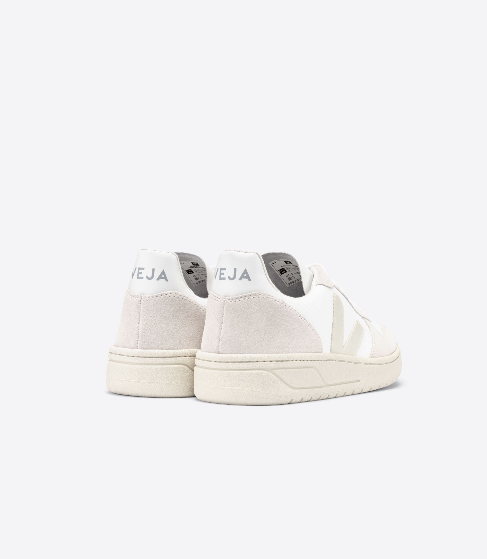 VEJA | V-10 B-MESH WHITE NATURAL PIERRE