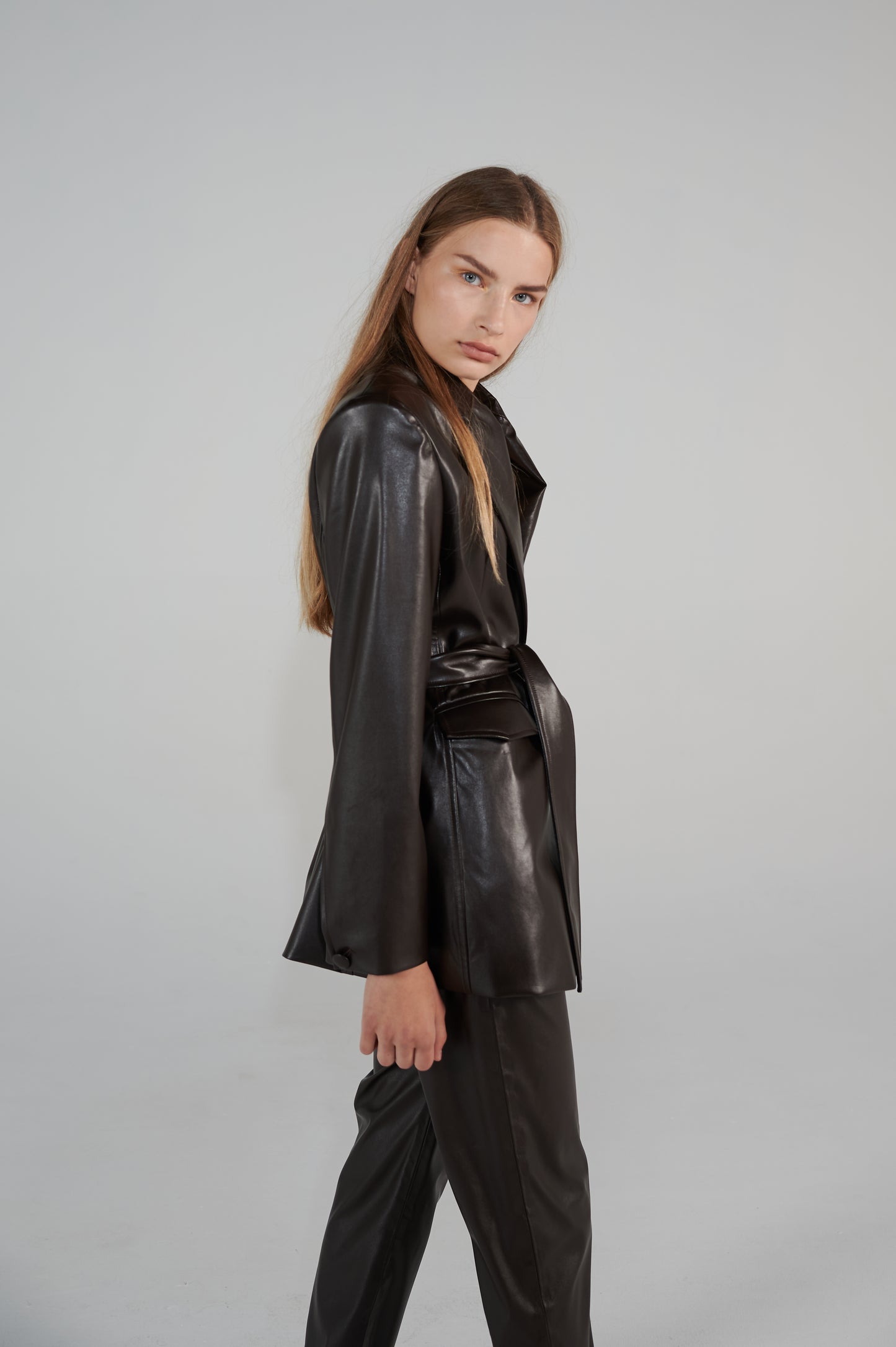 Le SLAP | Brown eco leather jacket with belt