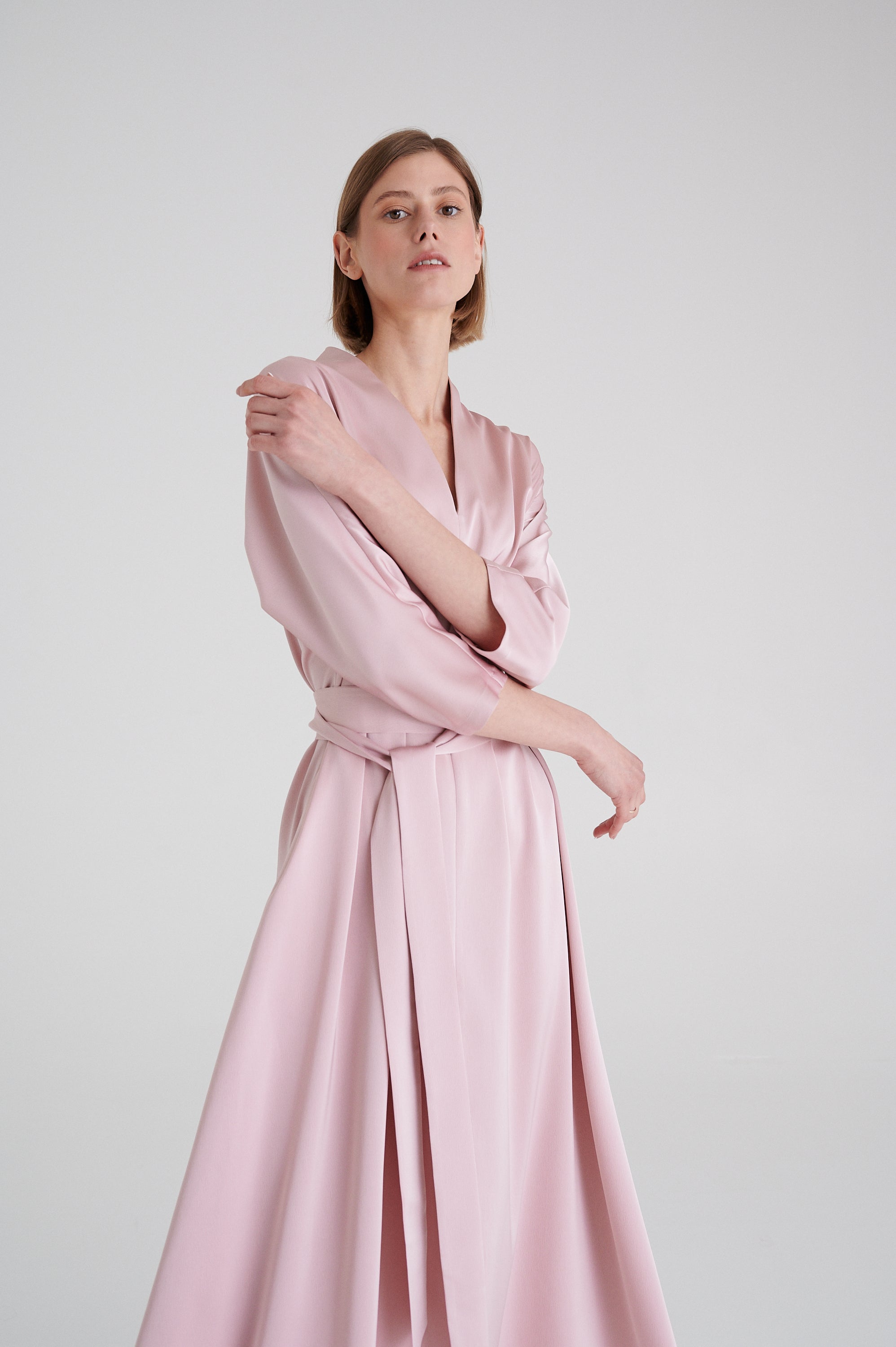 MADRESS | BABY PINK MIDI DRESS