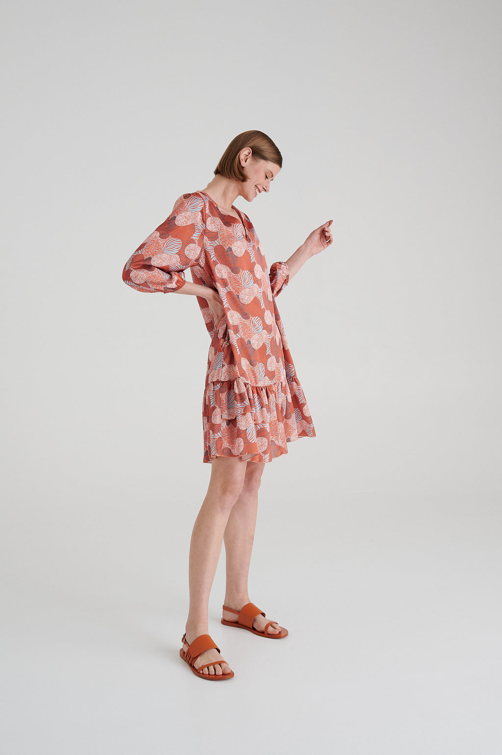 MADRESS | CORAL SHORT PRINTED DRESS