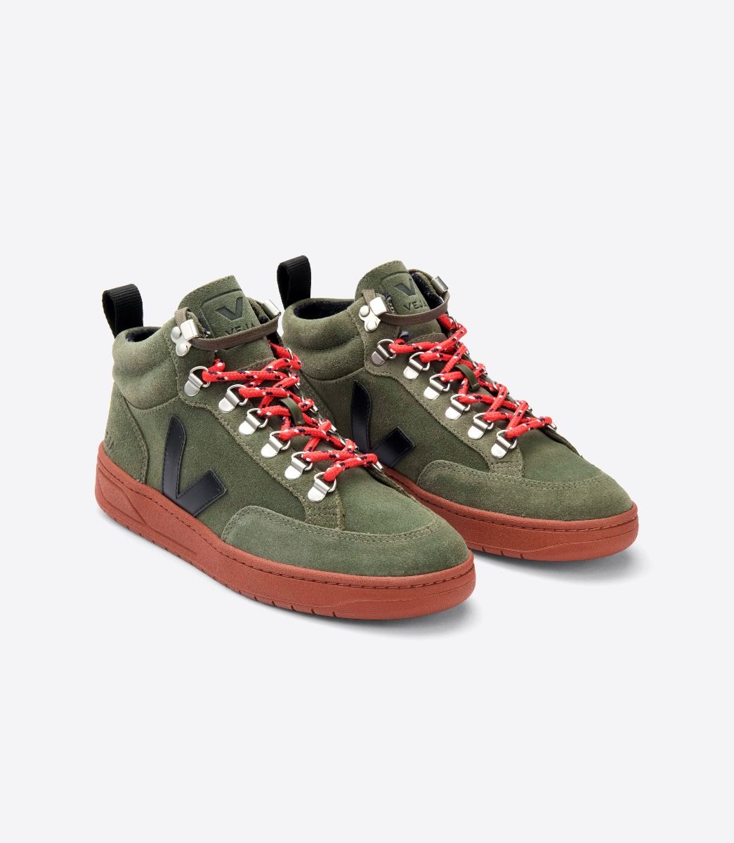 VEJA | RORAIMA SUEDE OLIVE BLACK RUST SOLE