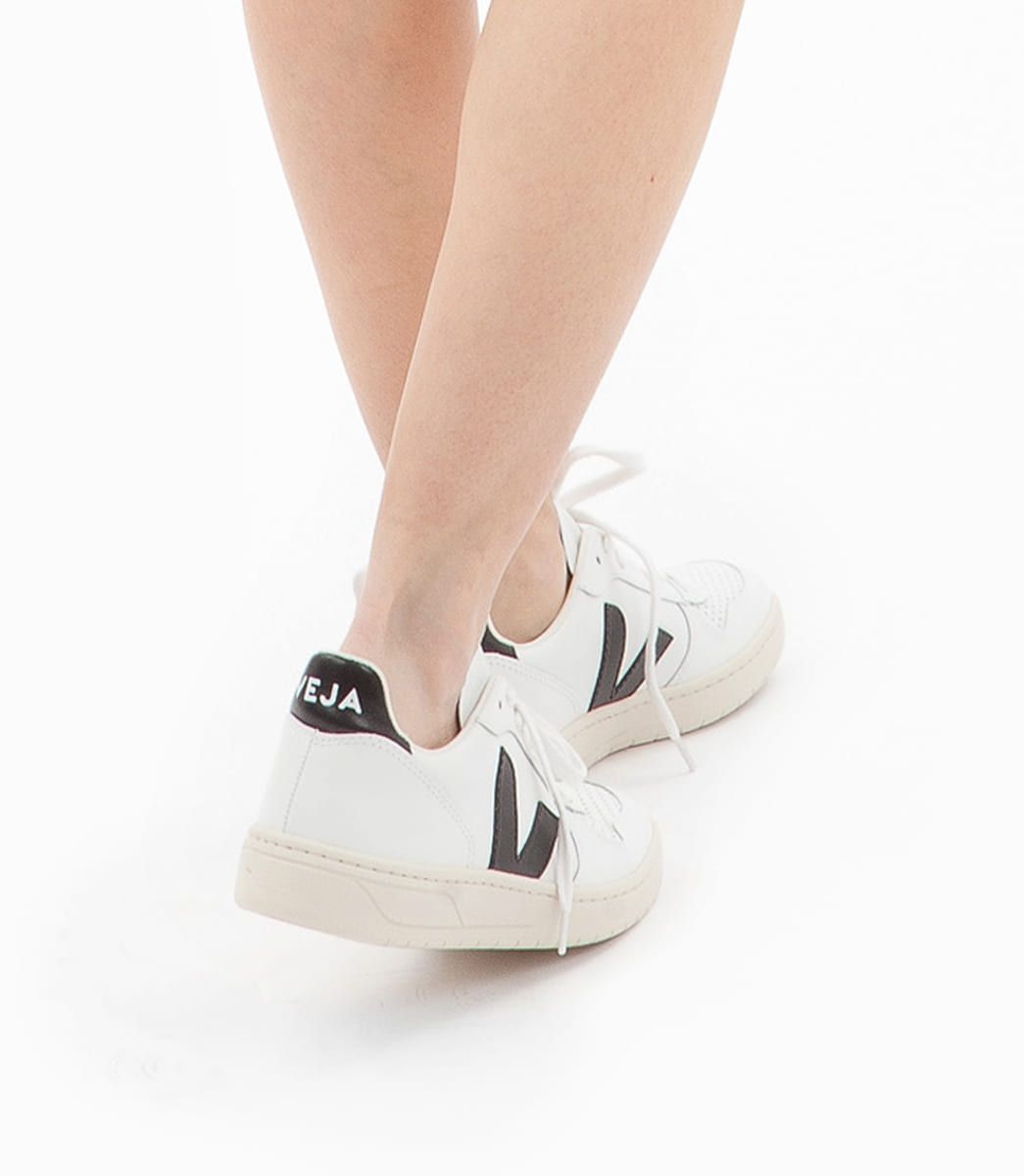 VEJA | V-10 LEATHER WHITE BLACK