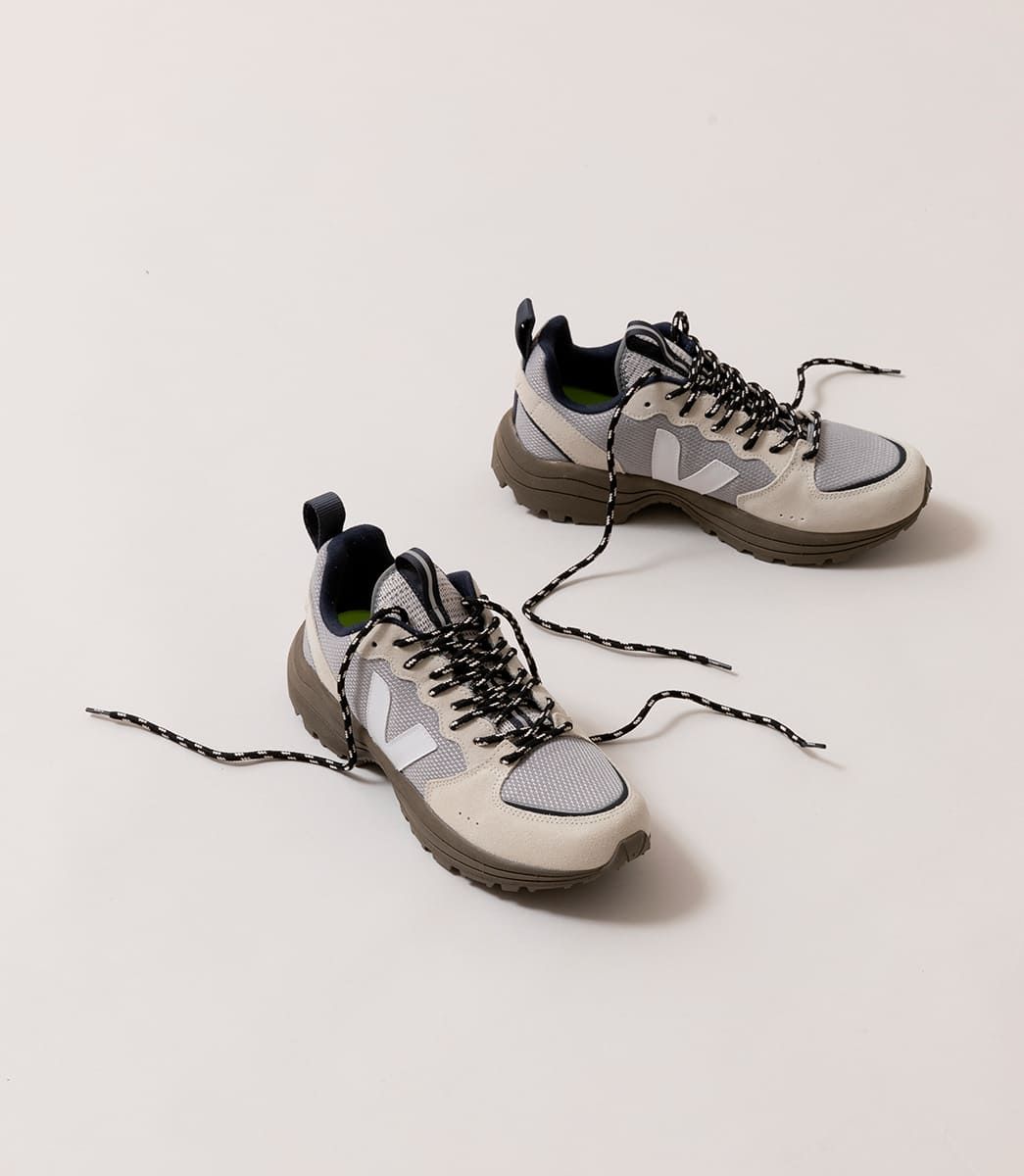 VEJA | VENTURI B-MESH SILVER WHITE KAKI SOLE